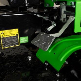 Mini tractor Micul Fermier, 17cp 530cc, motor pe motorina 4T, 4X4, 4 viteze, pornire electrica, 2 cutii de viteze, sistem hidraulic