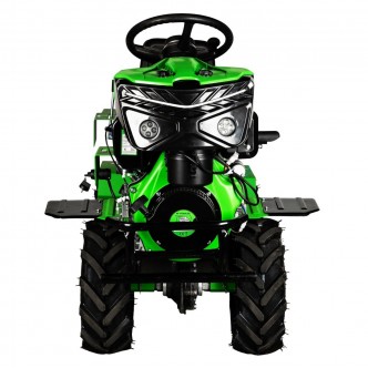 Mini tractor Micul Fermier, 17cp 530cc, motor pe motorina 4T, 4X4, 4 viteze, pornire electrica, 2 cutii de viteze, sistem hidraulic